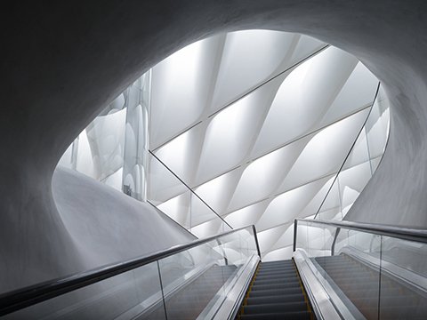 broad-escalator-tunnel